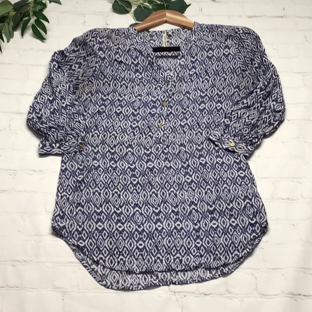 🌼GRAND AND GREEN BLUEE BLOUSE . SIZE SM 100‎ RAYON